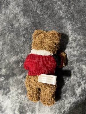 TENDER HEARTED COLLECTIBLES Teddy Bear Plush 8”Red, White & Green Knit Sweater - Thumbnail 3