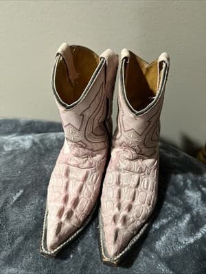 Pink Imitation Crocodile Cowboy Boots with Decorative Stitching. Size 7 - Thumbnail 2