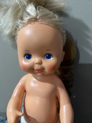 A Vintage Plastic Baby Doll with Blonde Hair and Blue Eyes. Ideal Toy Corp 1980 - Thumbnail 3