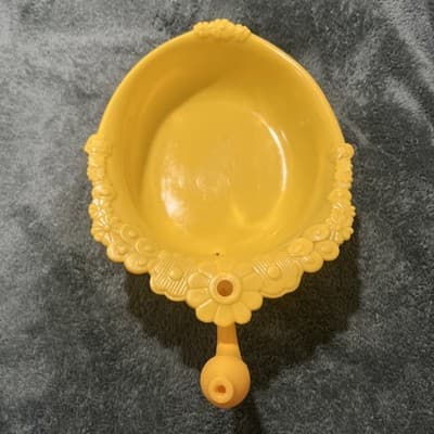 Baby Doll’s Bathtub with Floral Trim. Made In USA 1969 Vintage - Thumbnail 3