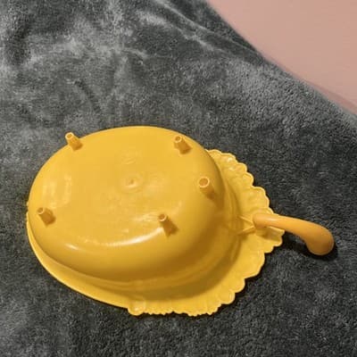 Baby Doll’s Bathtub with Floral Trim. Made In USA 1969 Vintage - Thumbnail 4