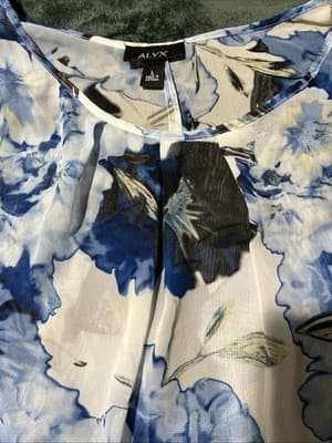 Women's Floral Print Blouse Size L by Alyx Brand Short Sleeve - Thumbnail 3