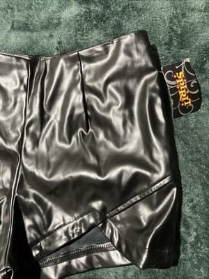 Spirit Halloween Black Faux Leather Biker Shorts Large Size 36-38 Brand New - Thumbnail 3