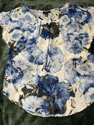 Women's Floral Print Blouse Size L by Alyx Brand Short Sleeve - Thumbnail 2