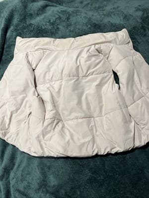 Love Tree Women's Ultralight Packable Sand Colored Puffer Vest NWT. Size L - Thumbnail 5