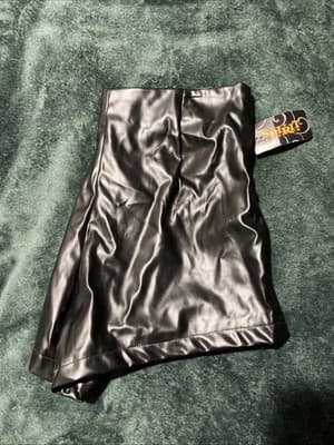 Spirit Halloween Black Faux Leather Biker Shorts Large Size 36-38 Brand New - Thumbnail 6