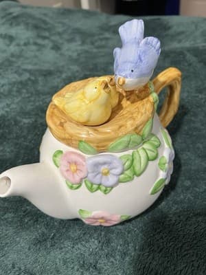 Vintage Teleflora TEAPOT Ceramic Hand Painted Birds in Nest - Thumbnail 11
