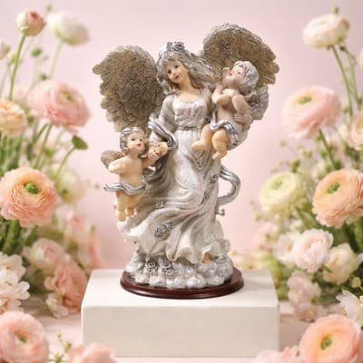 A Resin Figurine of An Angel Holding A Baby and A Cherub. Made In Italy Vintage - Thumbnail 3