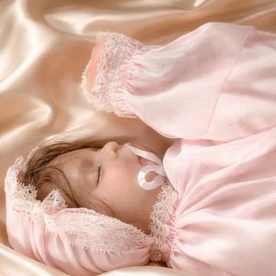Vintage Porcelain Sleeping Baby Infant Girl Doll- Cloth Body 20 inches Tall - Thumbnail 12