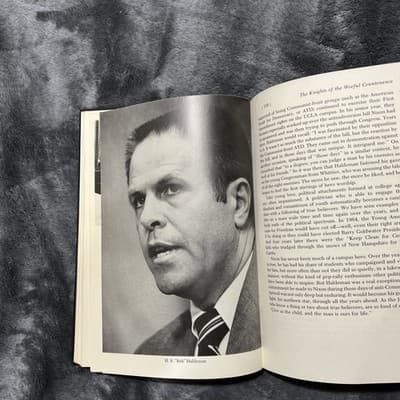 A Hardcover Edition of The Palace Guard by Dan Rather and Gary Paul Gates. Book - Thumbnail 6