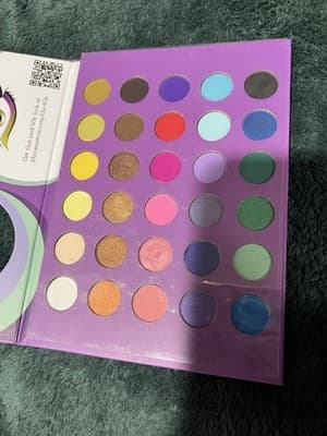 BH Cosmetics "Eyes on the 60s" eyeshadow palette with multiple shades. - Thumbnail 7