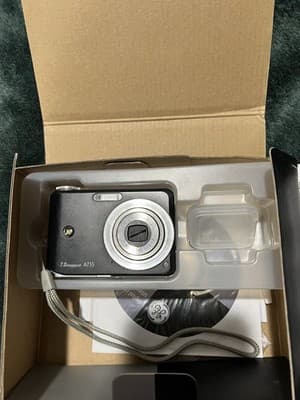 This Is A GE A735 7.0 Megapixel Compact Digital Camera. Untested - Thumbnail 2