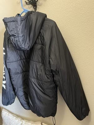 Black Quilted Puffer Jacket by Hurley Men’s Size Medium New Without Tags - Thumbnail 10