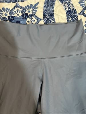 Women’s Old Navi Active Dry Fit Leggings Size Medium Size Large Pre-owned - Thumbnail 3