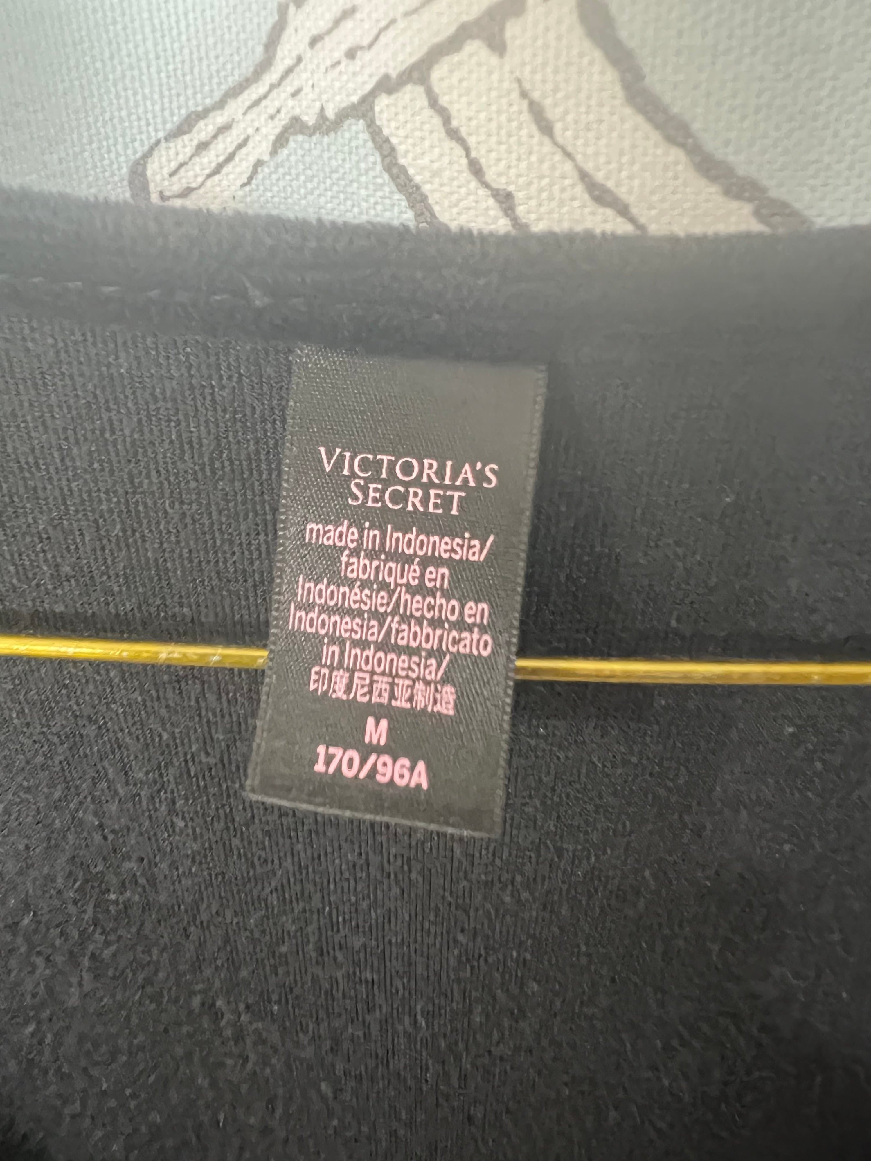Victoria’s Secret Women’s Jumpsuit Size Medium - Thumbnail 5