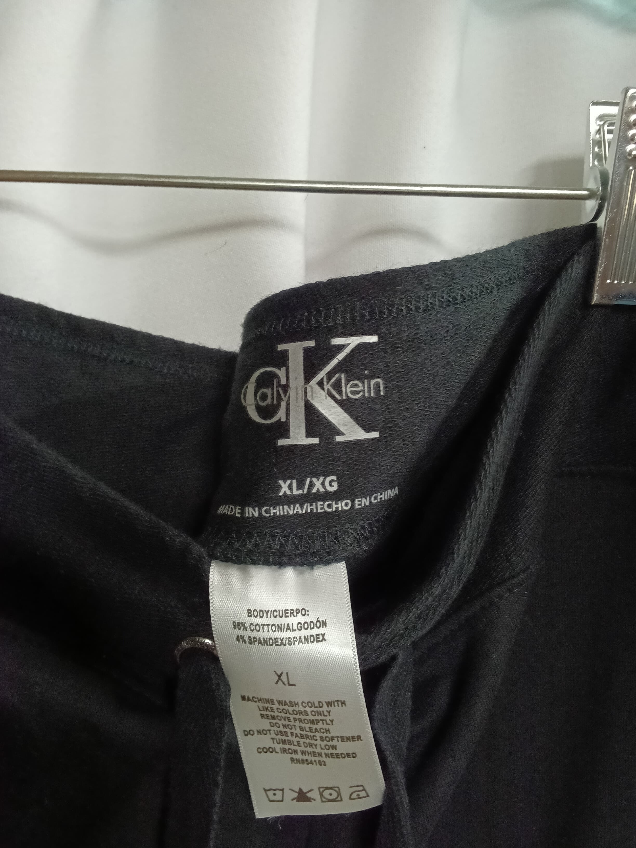 Calvin Klein Lady's Black Shorts XL - Thumbnail 2