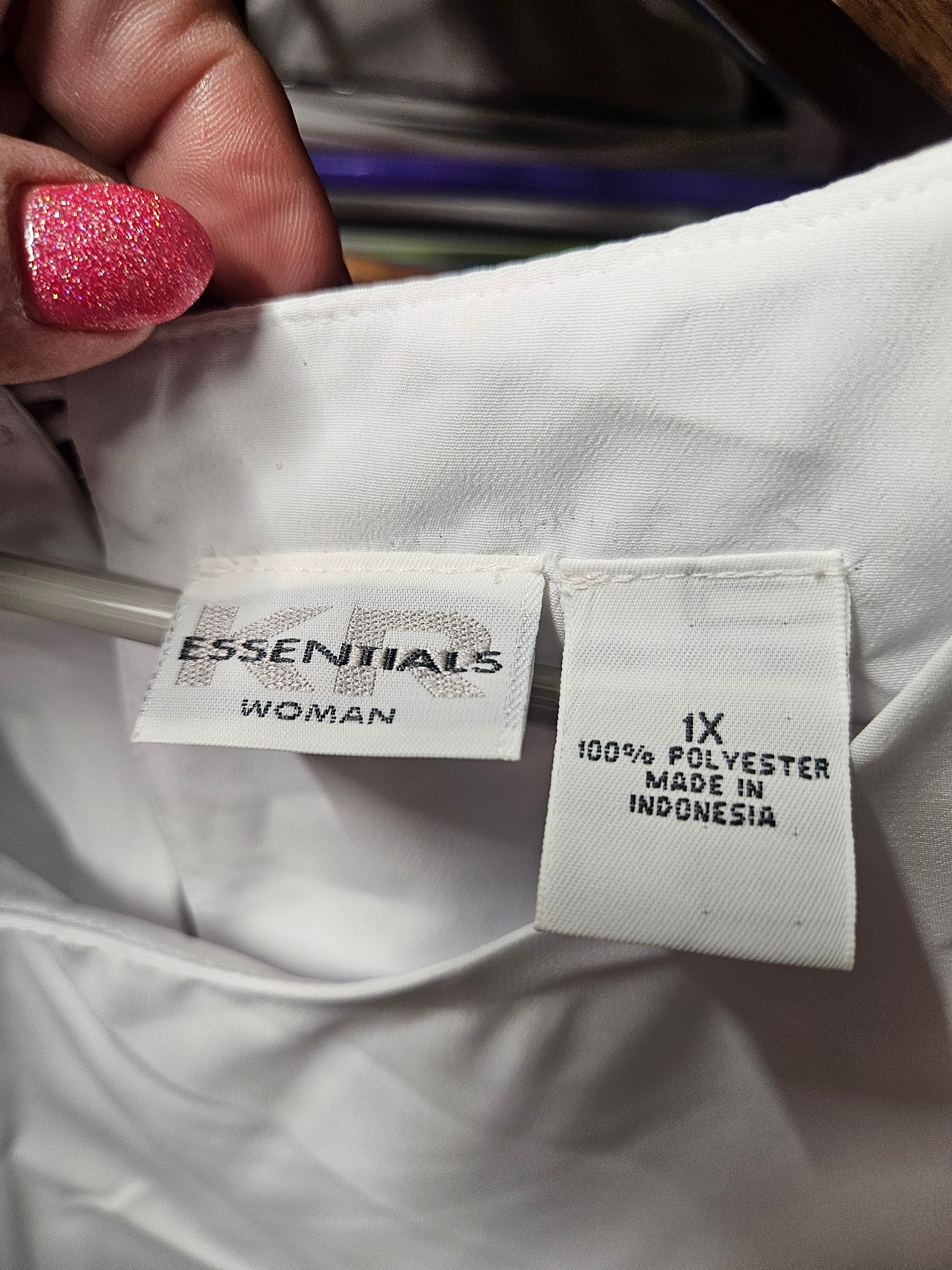 Essentials Women's Sleeveless Top White Size 1X - Thumbnail 2