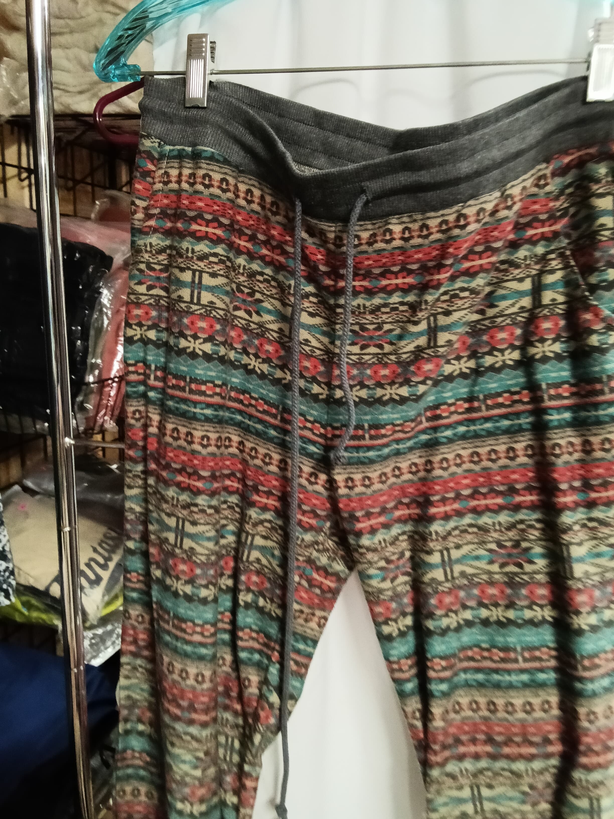 Kiss & Cry Patterned Jogger Pants with Drawstring Waist - Thumbnail 3