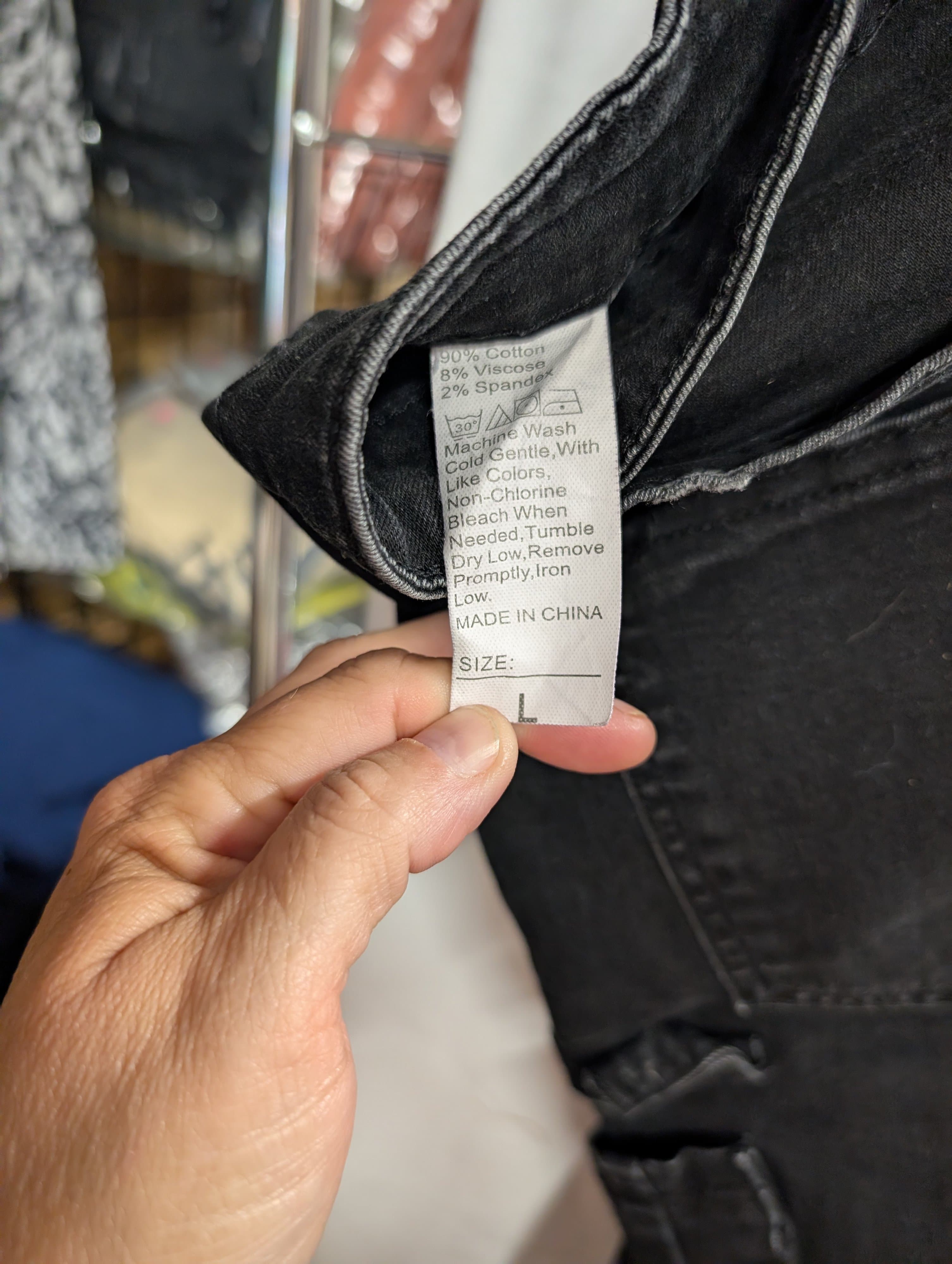 Lady's Black Cargo Pants Size L - Thumbnail 2