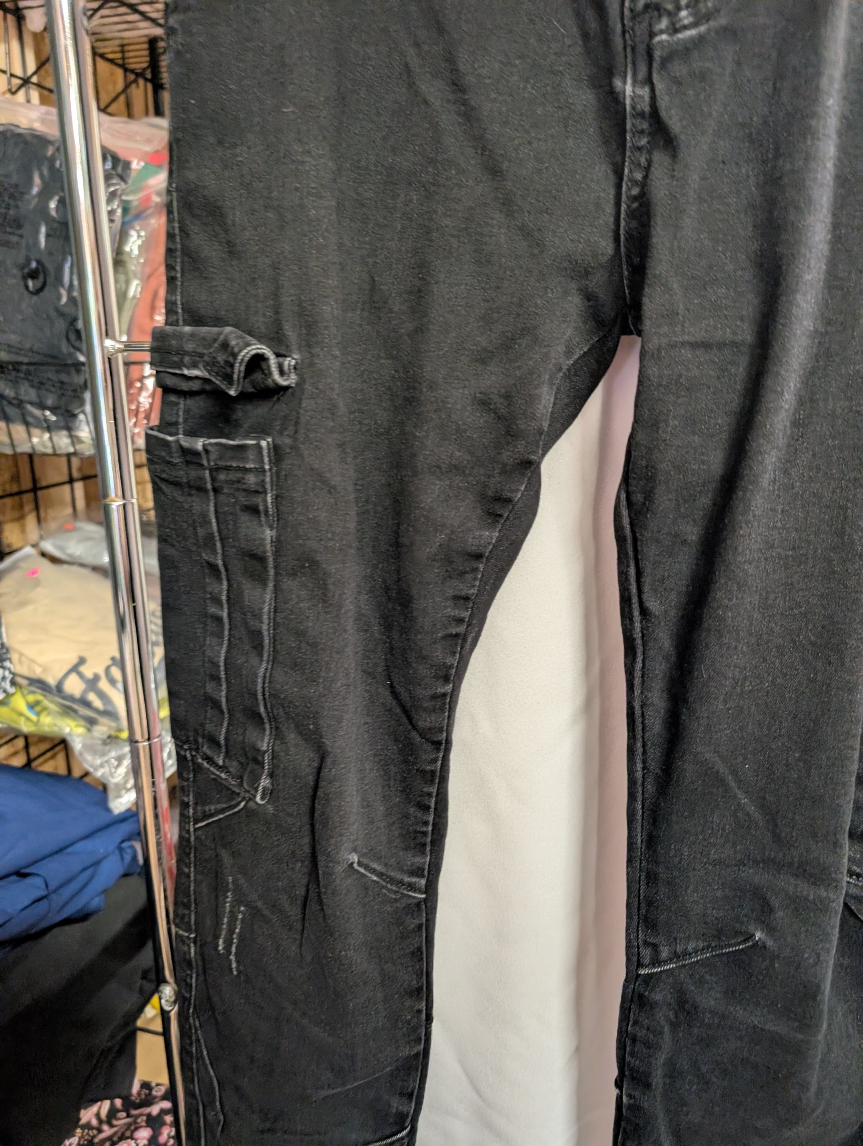 Lady's Black Cargo Pants Size L - Thumbnail 4