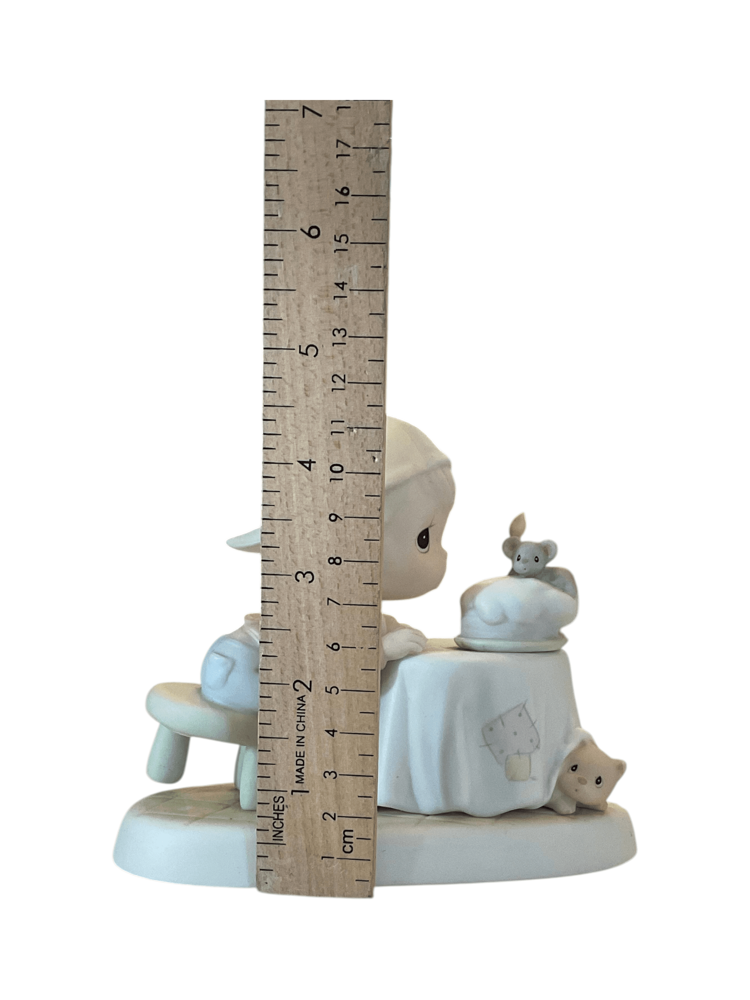 Precious Moments Figurine Boy with Cake and Mouse - Thumbnail 8