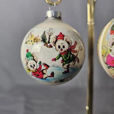 Vintage Corning Glass White Plastic Mice Christmas Ornaments USA Set of 3 - Thumbnail 3