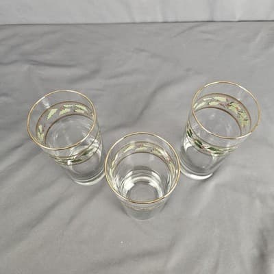 Beautiful Vintage Christmas Glassware Set of 3 Tall Glasses Tumblers Tea 6.25" - Thumbnail 2