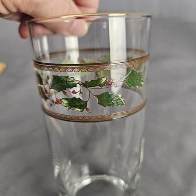 Beautiful Vintage Christmas Glassware Set of 3 Tall Glasses Tumblers Tea 6.25" - Thumbnail 6