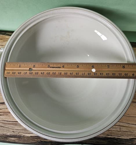 Vintage Covered Vegetable Bowl. Fine China Johnson Brothers. England. Crazing. - Thumbnail 8