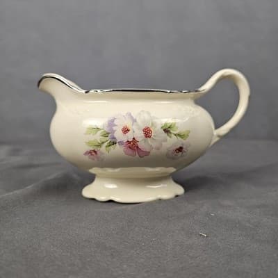 Homer Laughlin Virginia Rose Gravy Boat Creamer C52N8 USA Vintage - Thumbnail 2