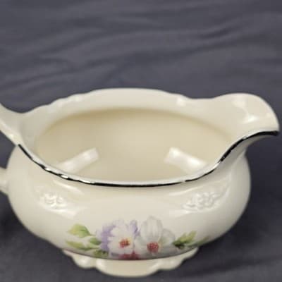 Homer Laughlin Virginia Rose Gravy Boat Creamer C52N8 USA Vintage - Thumbnail 5