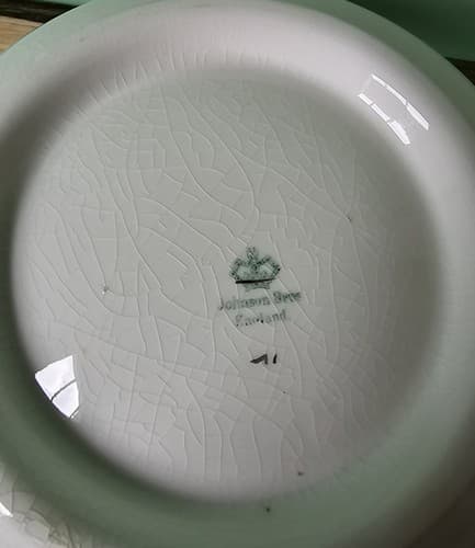 Vintage Covered Vegetable Bowl. Fine China Johnson Brothers. England. Crazing. - Thumbnail 6