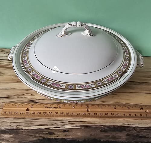 Vintage Covered Vegetable Bowl. Fine China Johnson Brothers. England. Crazing. - Thumbnail 7