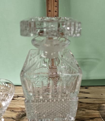Vintage Crystal Glass Square Cut Liquor Decanter & Stopper with 2 Glasses - Thumbnail 7