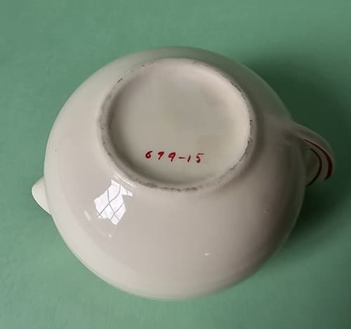 Creamer Ribbed Red Stripes 699-15 Ceramic Handle Spout 2.5" Tall - Thumbnail 5