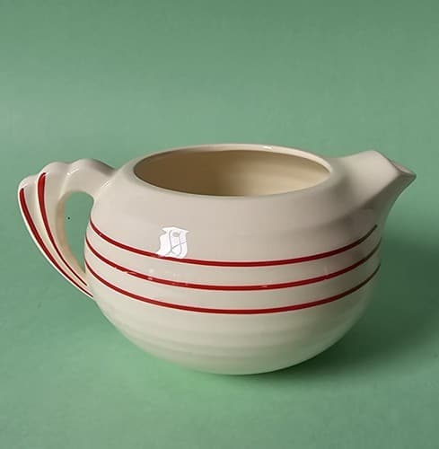 Creamer Ribbed Red Stripes 699-15 Ceramic Handle Spout 2.5" Tall