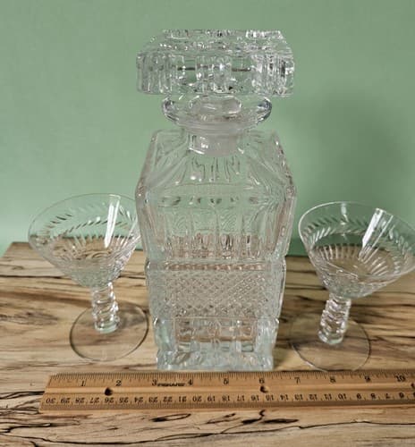 Vintage Crystal Glass Square Cut Liquor Decanter & Stopper with 2 Glasses - Thumbnail 9