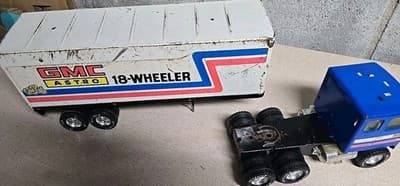Nylint GMC Astro 18-Wheeler Tractor Trailer Pressed Steel Blue White Red - Thumbnail 17