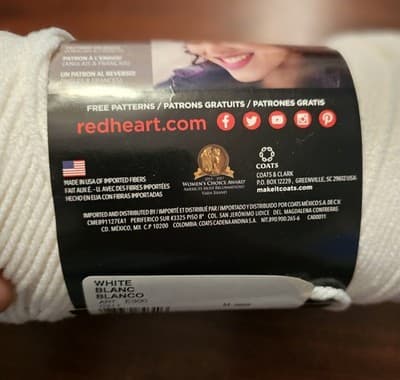 Skein Red Heart Super Saver Worsted Acrylic Yarn 7oz 364 Yds White E300 - Thumbnail 4