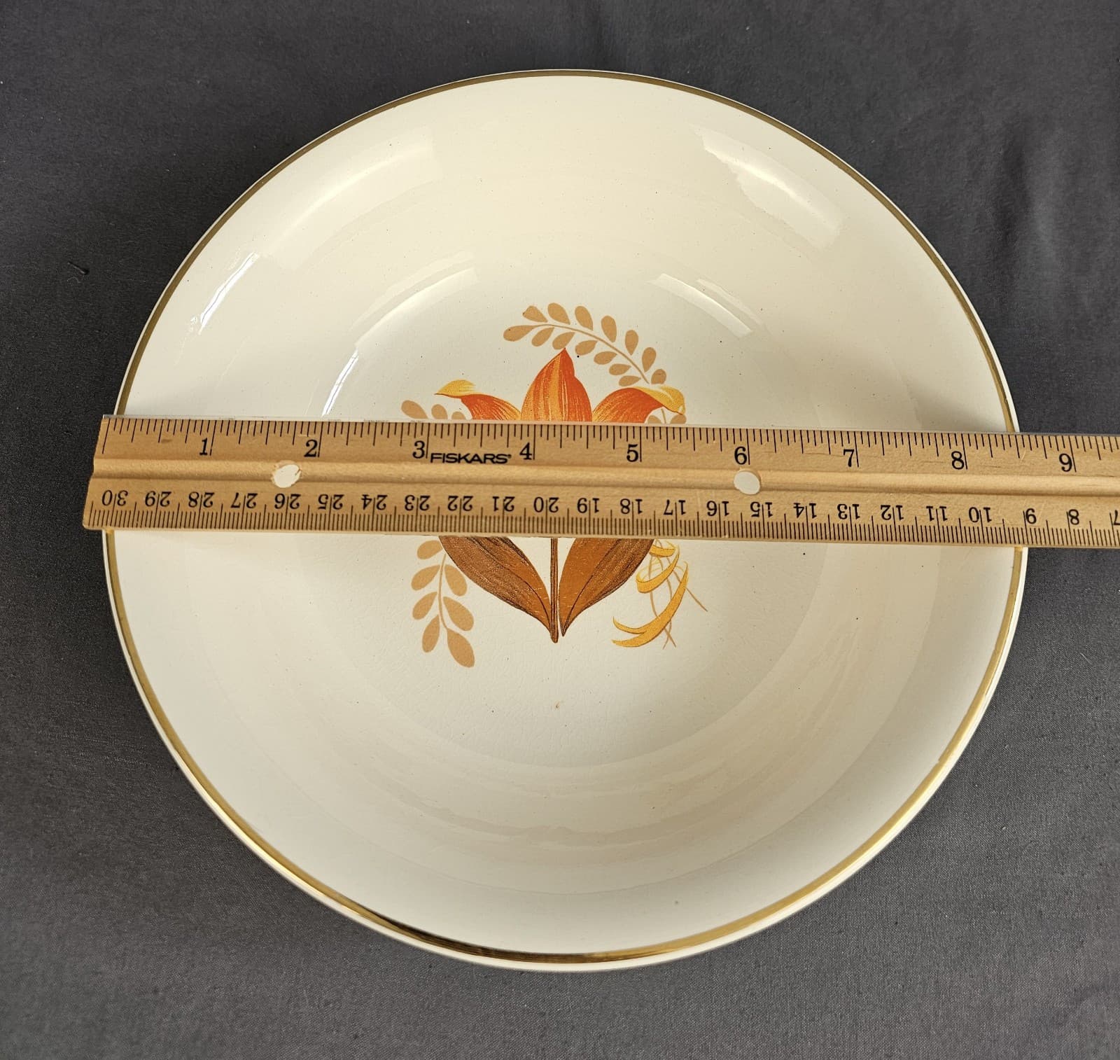 Vintage Bakelite Modern Tulip by Harker Bowl 8.5" Diameter - Thumbnail 4