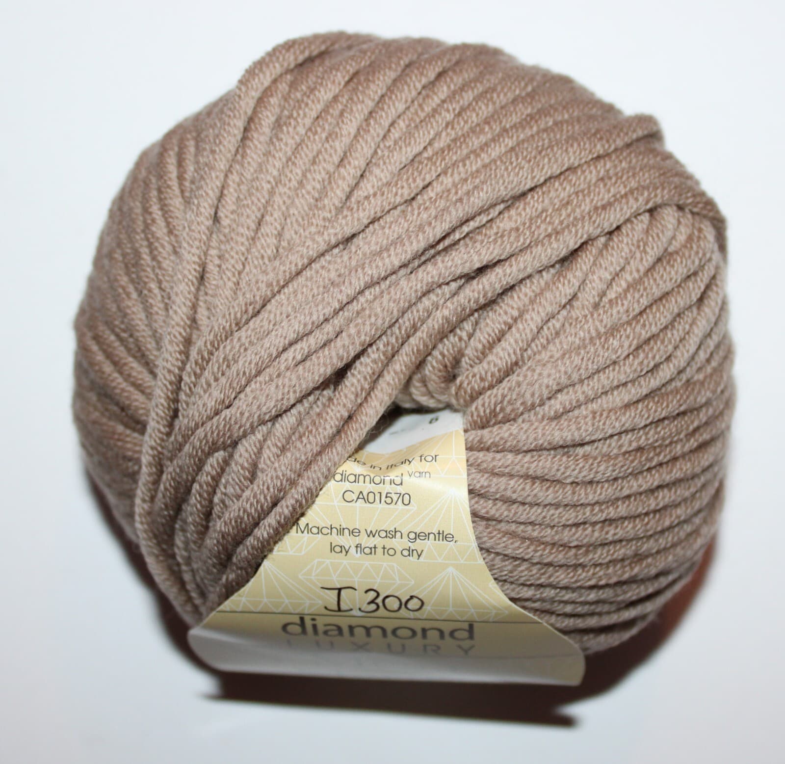 Diamond Luxury Mega Merino Yarn, 100% Merino Wool, Col 42 Tan 100gr 90m