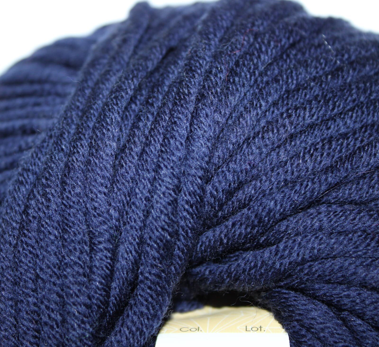 Diamond Luxury Mega Merino Yarn, 100% Merino Wool, Col 200 Blue 100gr 90m - Thumbnail 2
