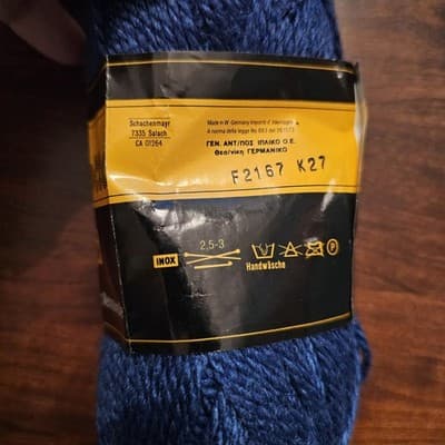 Vintage Schachenmayr Saskia Blue Yarn 60% Silk 40% New Wool 50gr US 2.5-3 - Thumbnail 3