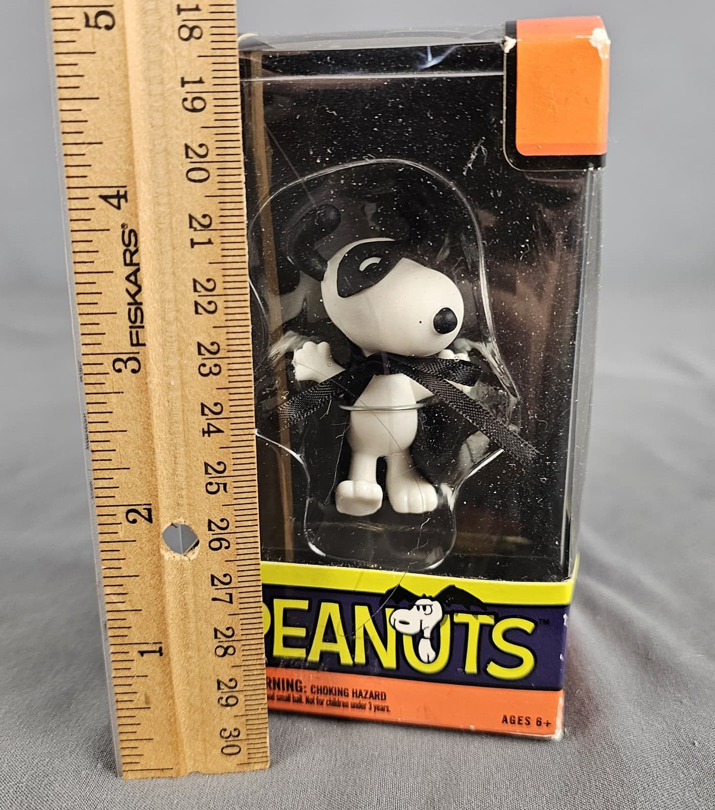 2013 Peanuts Lucy Queen of Hearts Charlie Brown Superhero Snoopy Masked Marvel - Thumbnail 12