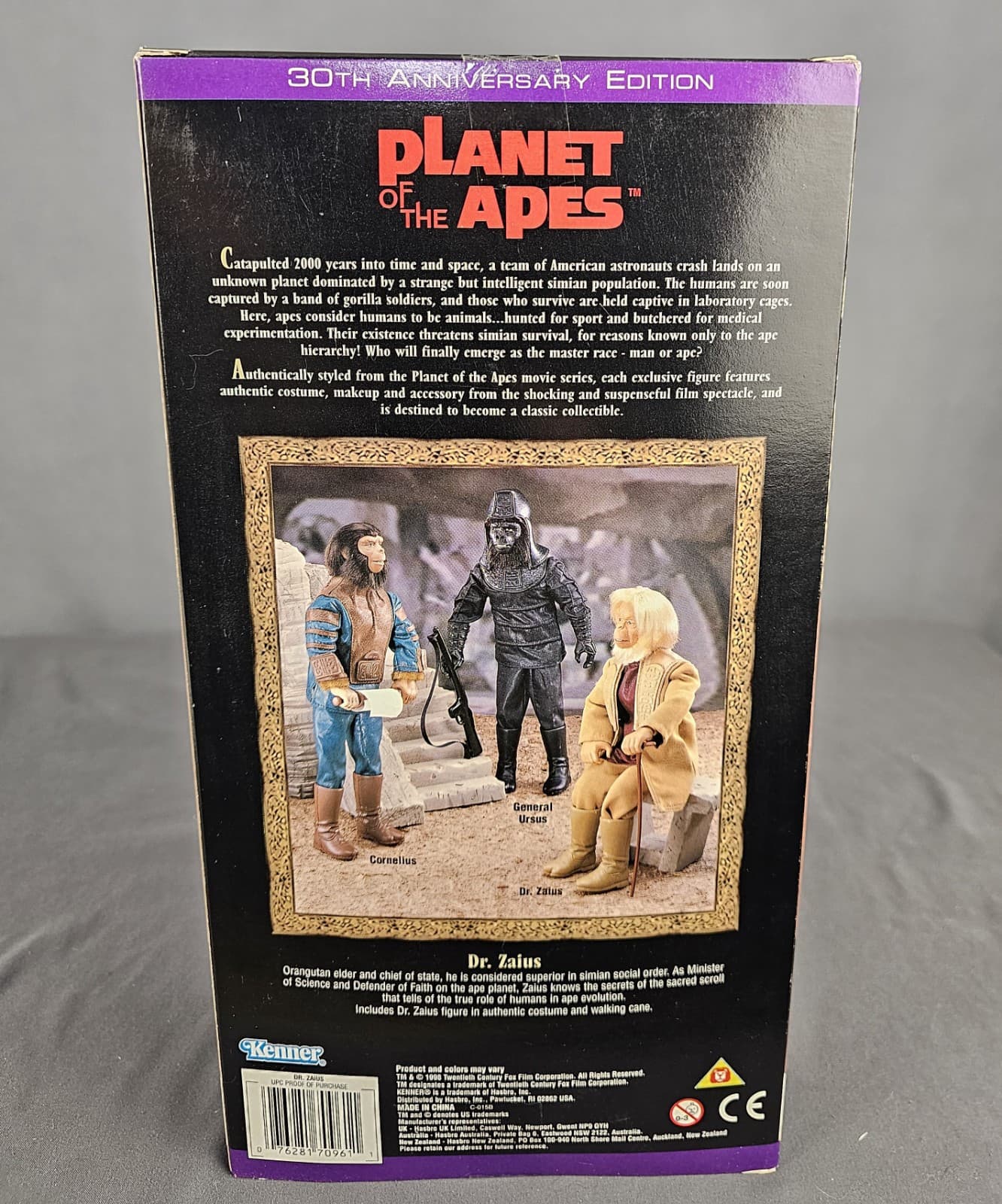 1998 HASBRO Signature Series PLANET OF THE APES 12" Inch DR. ZAIUS Kenner Figure - Thumbnail 4
