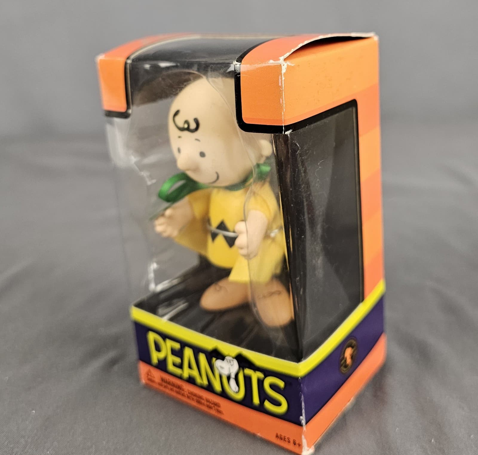 2013 Peanuts Lucy Queen of Hearts Charlie Brown Superhero Snoopy Masked Marvel - Thumbnail 5
