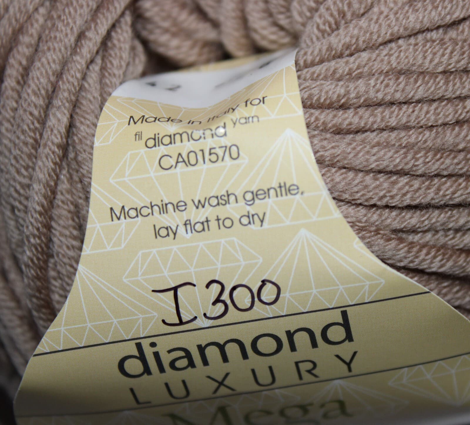 Diamond Luxury Mega Merino Yarn, 100% Merino Wool, Col 42 Tan 100gr 90m - Thumbnail 5