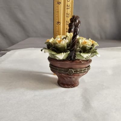 Porcelain Floral Basket Trinket Box with Hinged Lid 3.5" Tall - Thumbnail 11