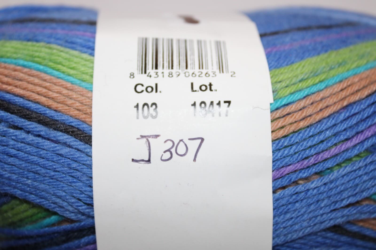 KFI Indulgence 6 Ply 75% Extrafine Merino Wool Col 107 Mixed 5.25oz 426yd - Thumbnail 3