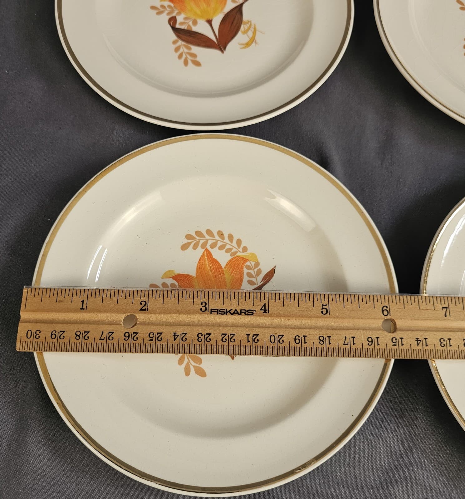 Vintage Bakelite Modern Tulip by Harker Set of 4 - 6.25" Bread Plates - Thumbnail 4
